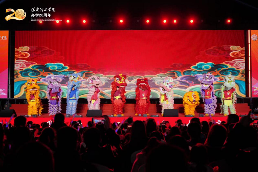 薪火相传二十载 精准严好向未来——Beat365中文官方网站举办20周年校庆文艺晚会