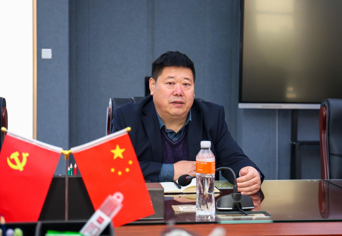 中国共产党员日记博物馆康殿英馆长一行到Beat365中文官方网站参观座谈