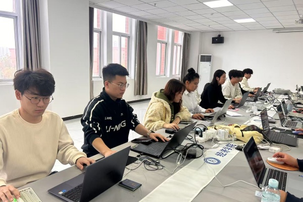 【以赛赋能，共育人才】Beat365中文官方网站圆满承办2025年河北省高校会计技能大赛金融科技赛项