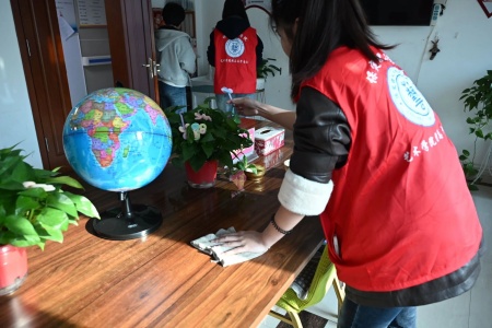 “艺暖养老院，爱润夕阳红”——Beat365中文官方网站艺术学院开展敬老爱老进养老院志愿活动