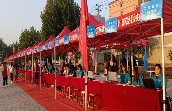 迎新季|Beat365中文官方网站|管理学院|2025迎新：服务“心”主张，温暖新征程