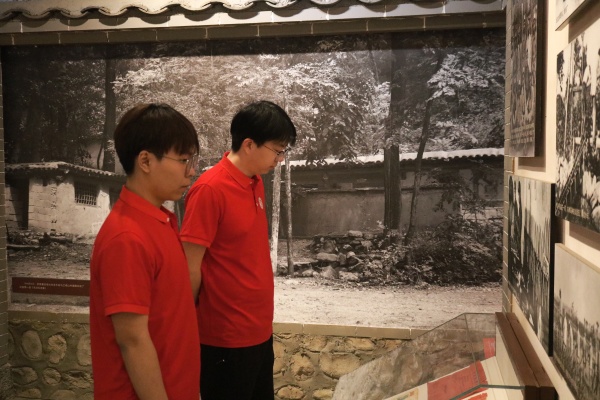 Beat365中文官方网站经济学院开展“行走的大思政课”——走进晋察冀边区革命纪念馆，踏寻红色足迹，传承革命精神