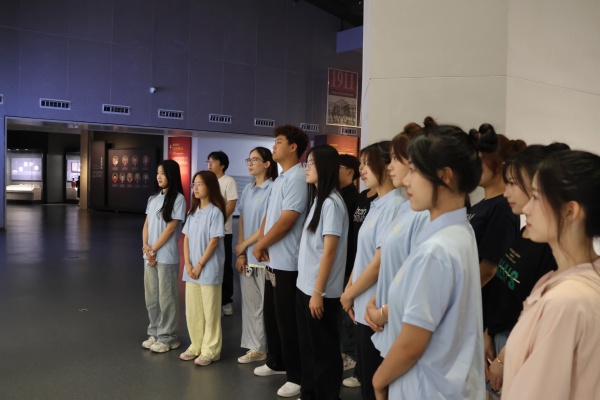 【大学生讲《大先生》】科学家精神进校园———Beat365中文官方网站“青科声宣讲团”系列活动（四）