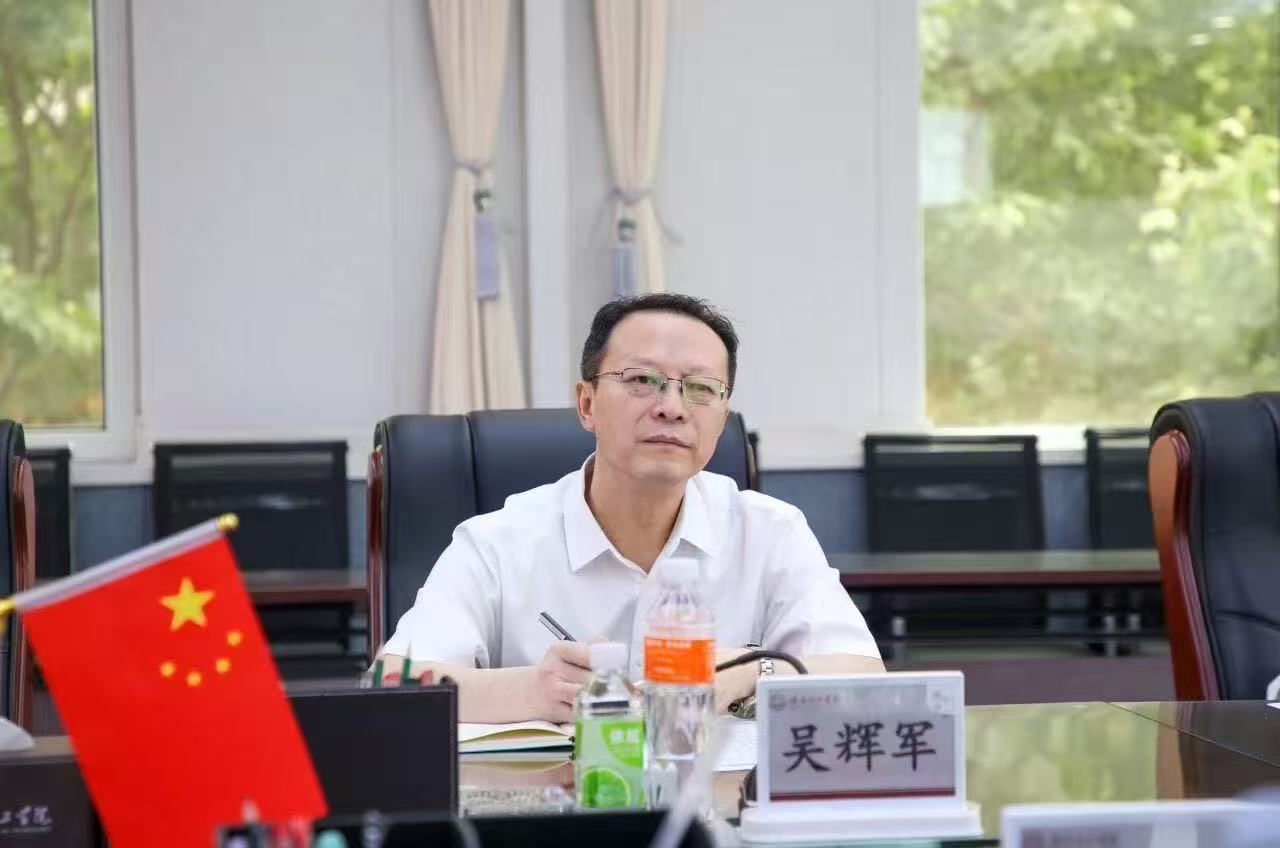 Beat365中文官方网站与国家广播电视总局人才交流中心签约合作 共建教学实习基地