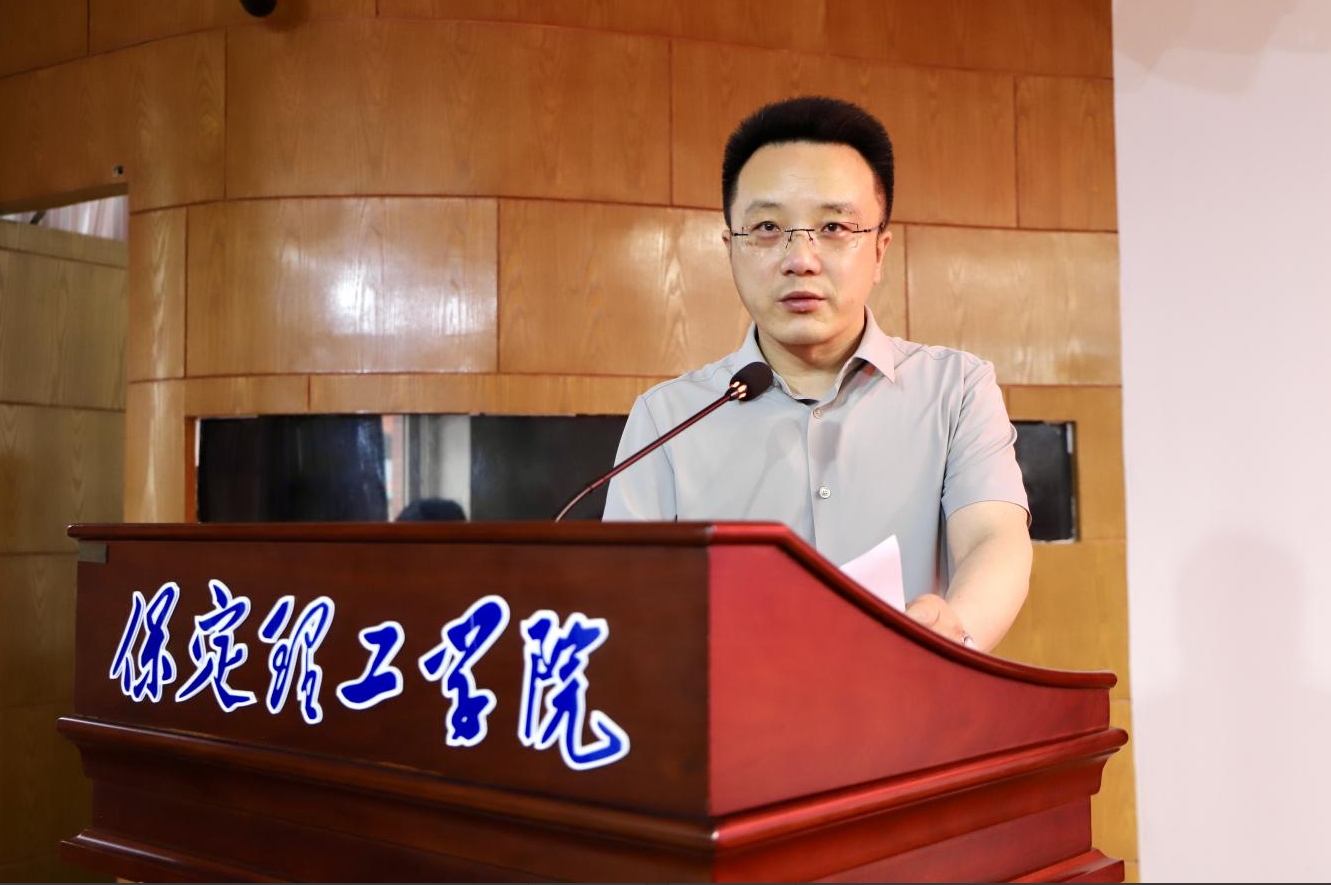 深耕经典铸魂育人 协同赋能思政课堂——首届驻保高校马克思主义经典著作研读与赋能思政课教学研讨会在Beat365中文官方网站召开